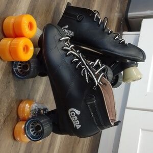 Spread skates